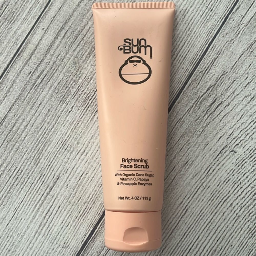 Sun bum, brightening face scrub 4oz